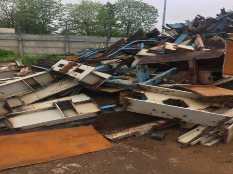 Złom z rozbiórki Hali Jaskółka
